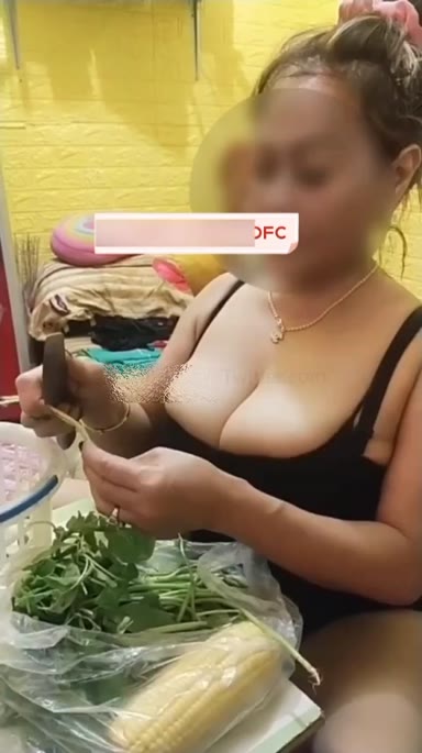 Ngewe Tante Yang Lagi Masak