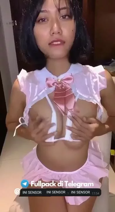 Cewek Manis Pamer Lingerie Seksi