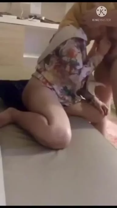 Ngentot Tante Hijaber Semok