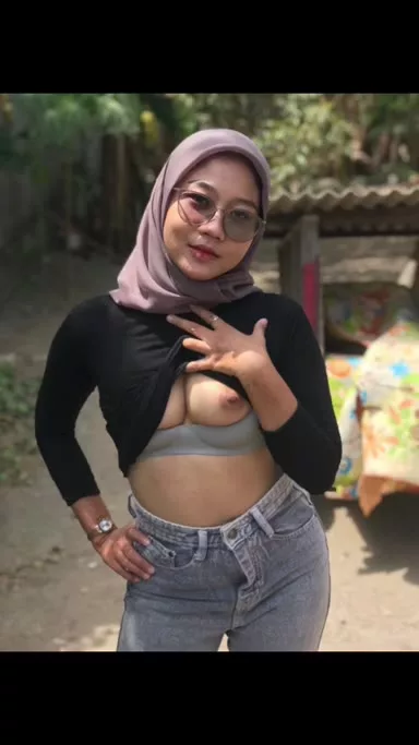 Ukthi Eksib Sebelum Ngentot