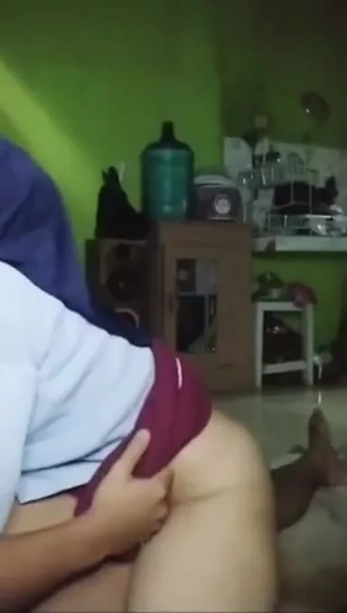 Ngentot Istri Hijaber Di Dapur