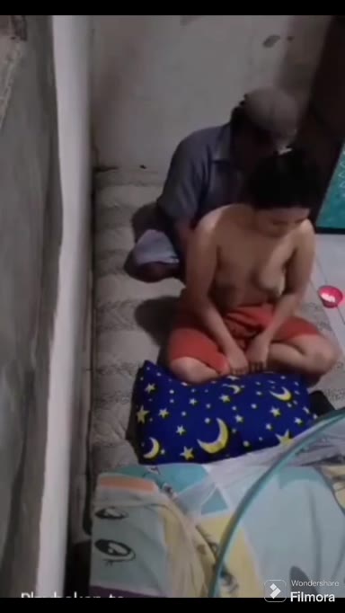 Pijat Tubuh Istri Telanjang